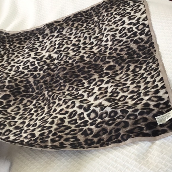 Scarf women’s - Picture 2 of 5